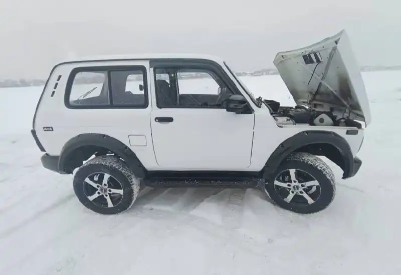 Продам переделанный под урбан и оффроад автомобиль 1998 года - Легковые автомобили (Авто) в Балашиха