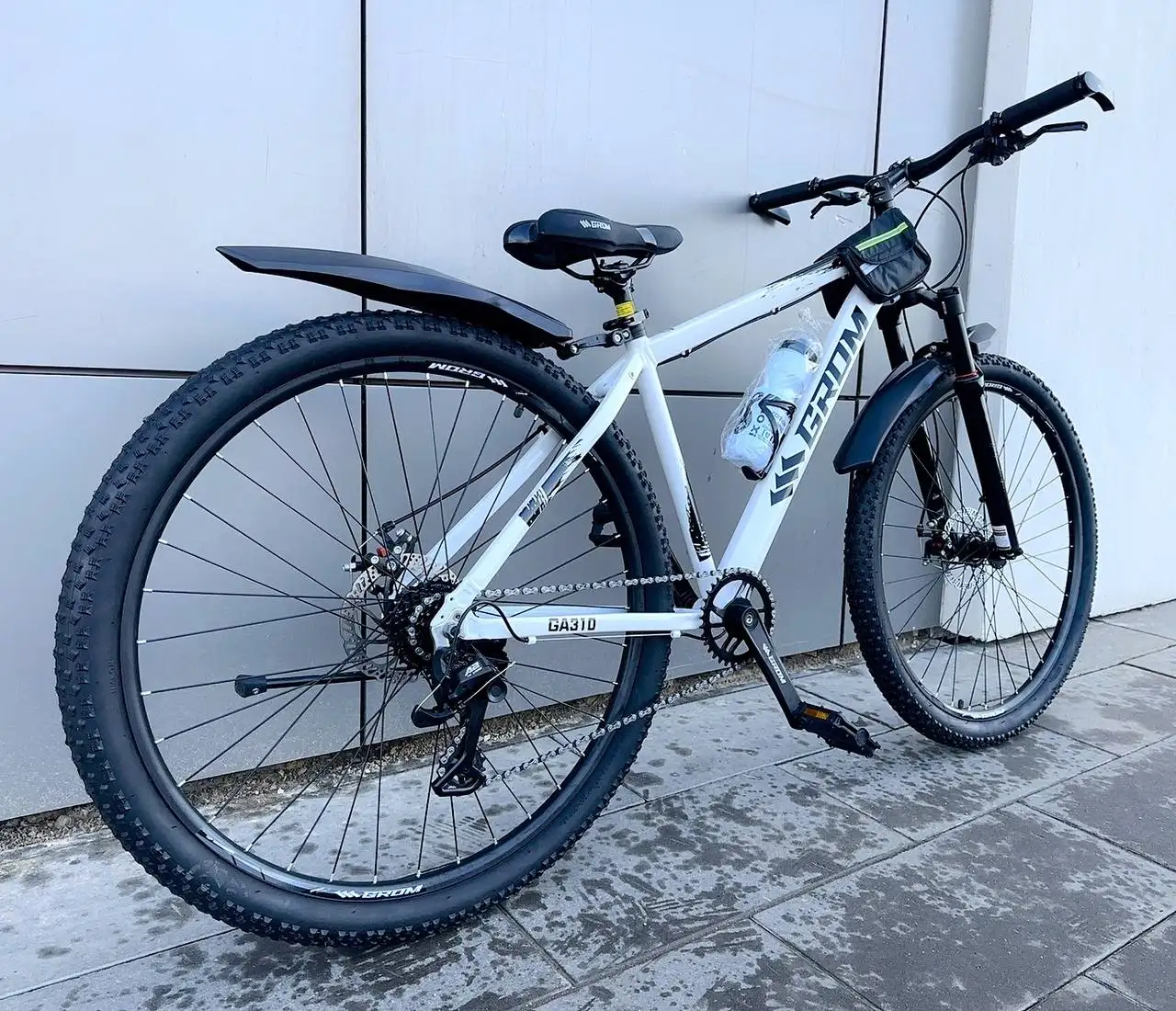 Велосипед новый 29 дюймов с амортизатором и комплектом - Велосипеды (Барахолка) в Балашиха