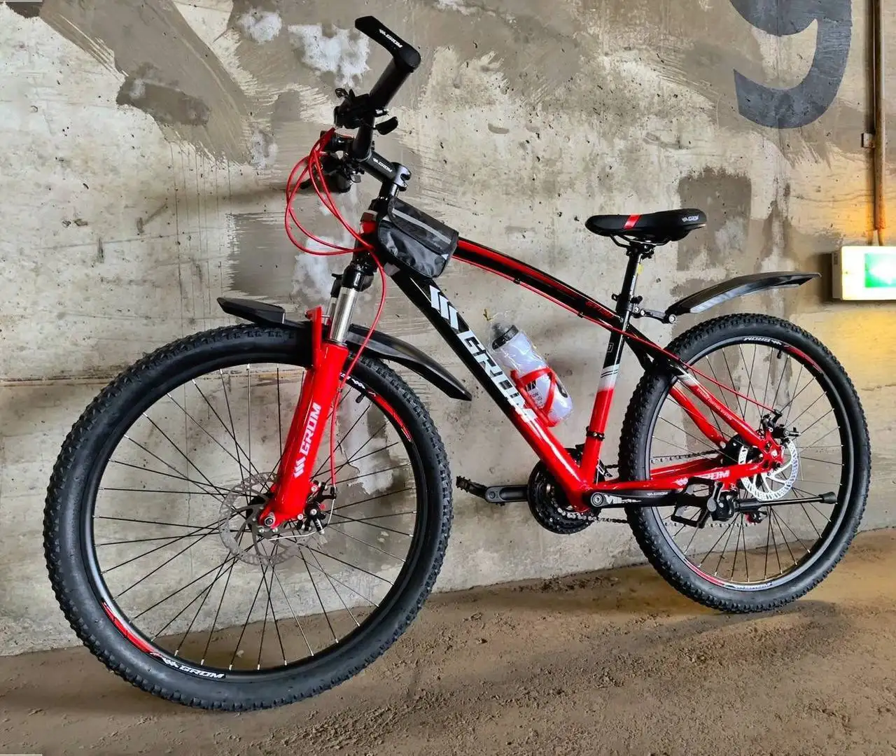 Новый велосипед 26 дюймов с комплектацией - Велосипеды (Барахолка) в Балашиха