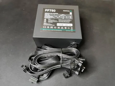Продам блок питания Deepcool PF 750W - Роботы-пылесосы в Балашиха