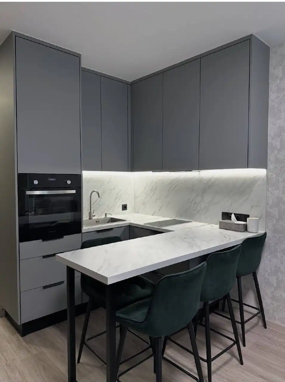 Изготовление кухонь и шкафов-купе на заказ