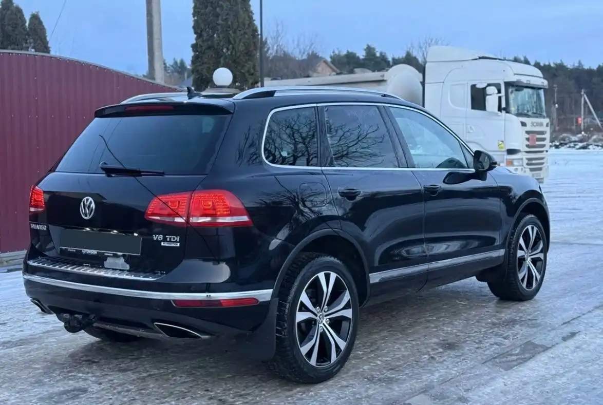 Продажа Volkswagen Touareg 2017 года - Легковые автомобили (Авто) в Саратов