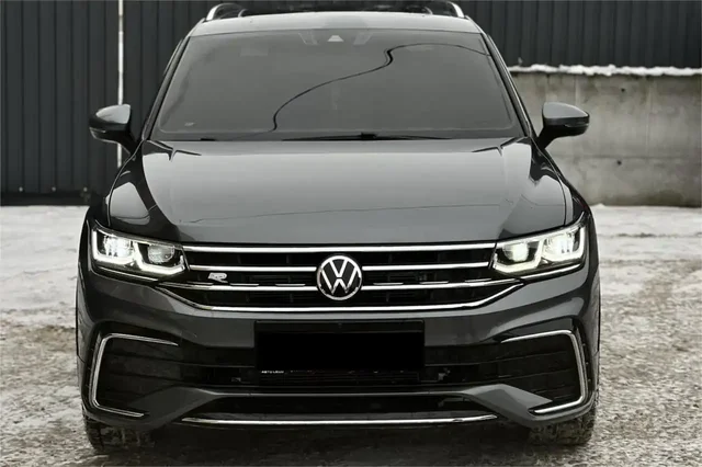 Volkswagen Tiguan 2022 R-Line 2.0 TSI - Легковые автомобили в Саратов
