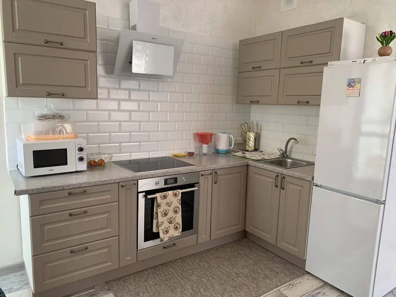 Сдам квартиру с евроремонтом на Аметьевской магистрали