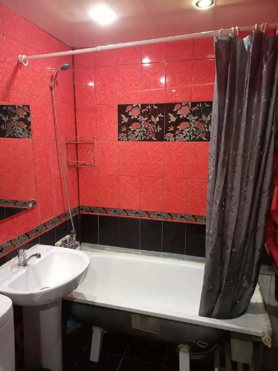 Сдам 2-комнатную квартиру на Шамиля Усманова 35