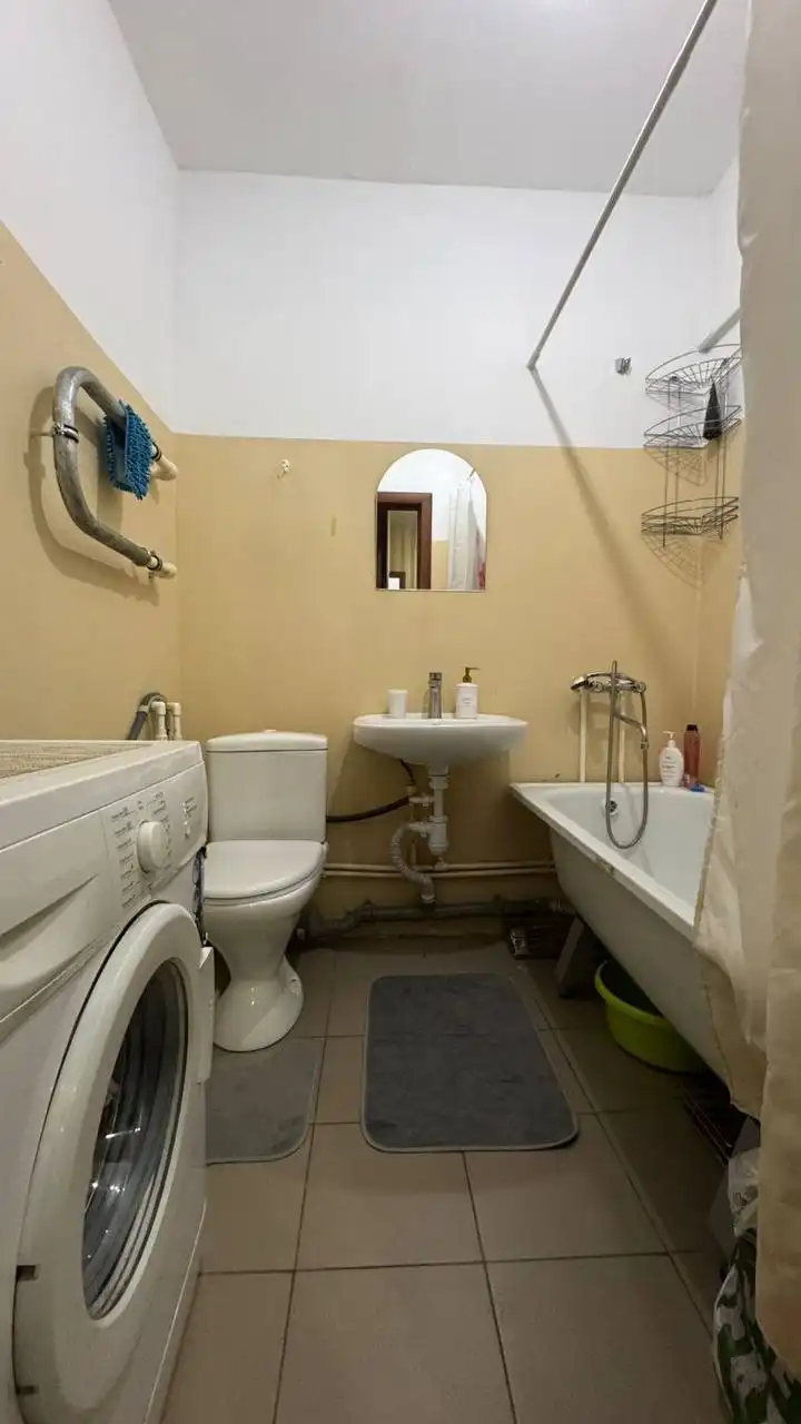 Студия на Максимова 37Б