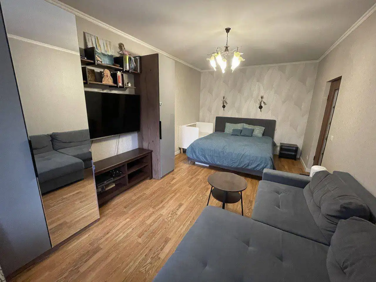 Сдается 1-комнатная квартира с ремонтом и мебелью