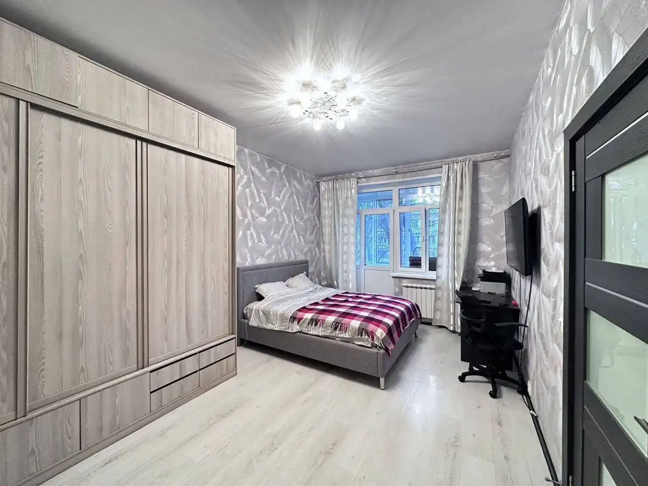 Сдается 1-комнатная квартира 35 кв.м. с евроремонтом - Аренда квартир (Недвижимость) в Казань