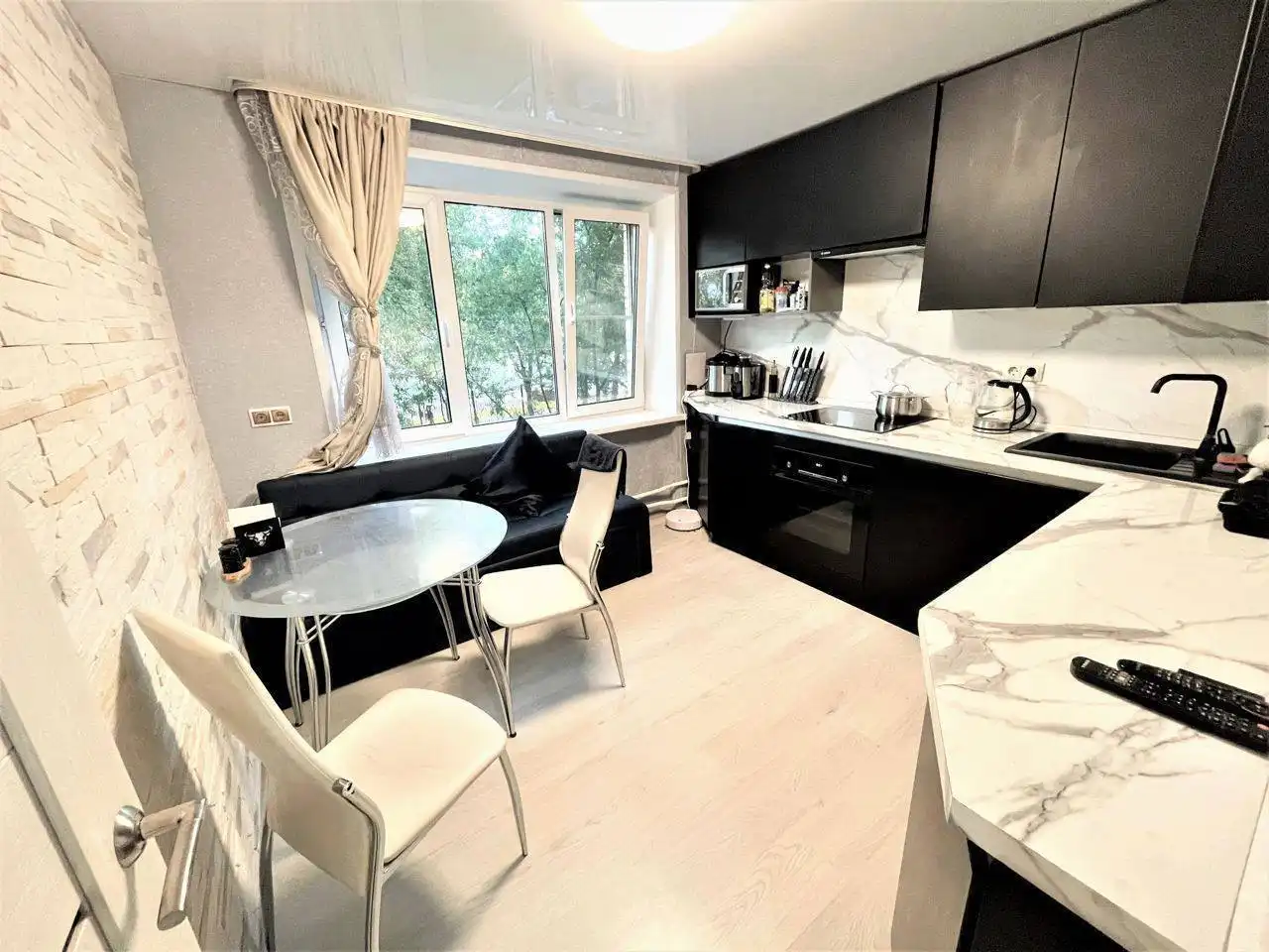 Сдается 1-комнатная квартира на Большой Красной 8 - Аренда (Недвижимость) в Казань