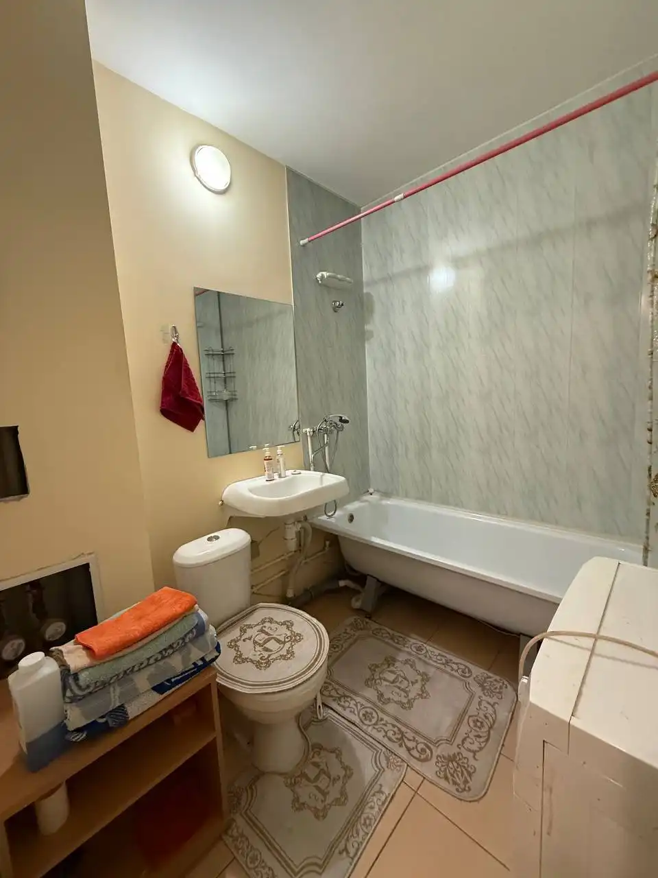 Сдам 1-комнатную квартиру на ул. Р. Гареева 4 - Аренда (Недвижимость) в Казань