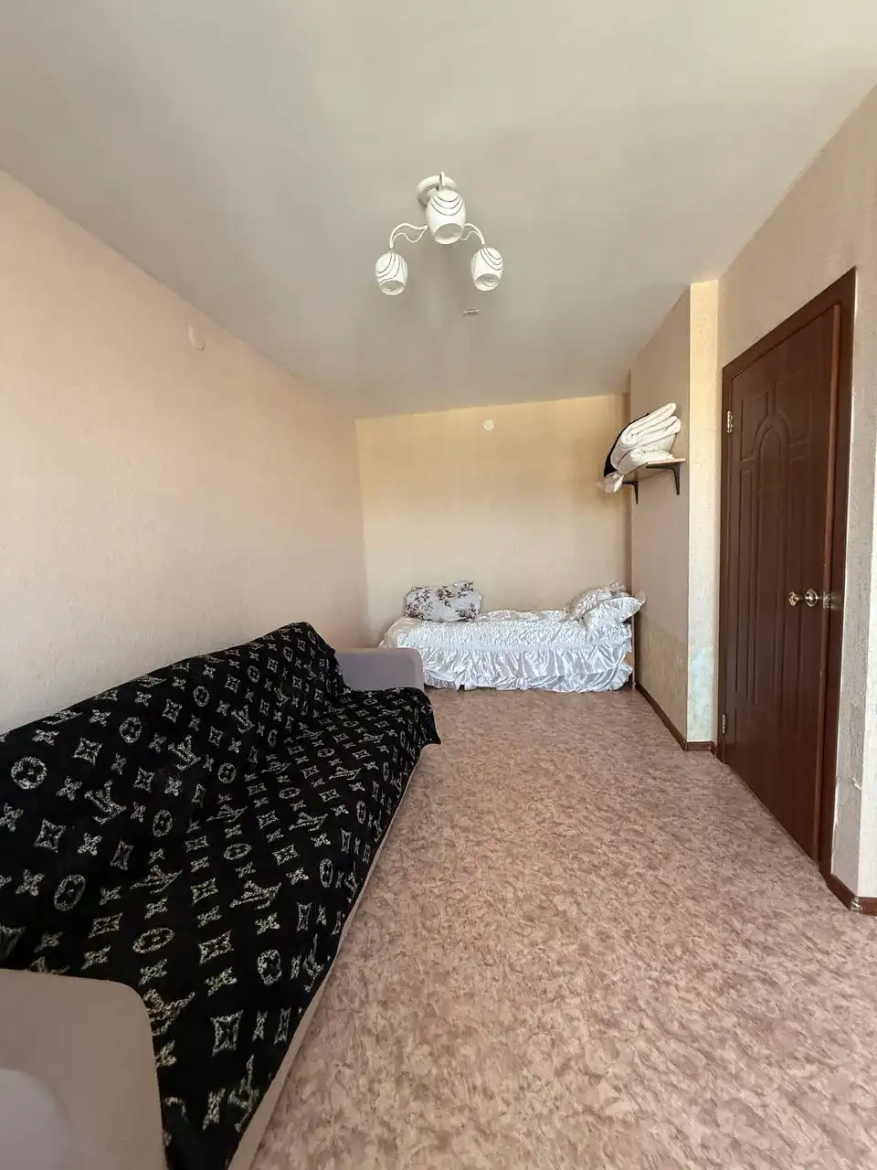 Сдам 1-комнатную квартиру на ул. Р. Гареева 4 - Аренда (Недвижимость) в Казань