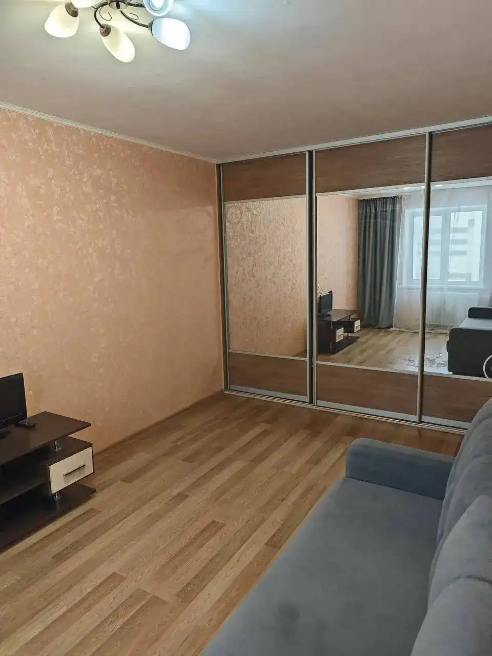 Сдам 1-комнатную квартиру на Ноксинском спуске - Аренда квартир (Недвижимость) в Казань