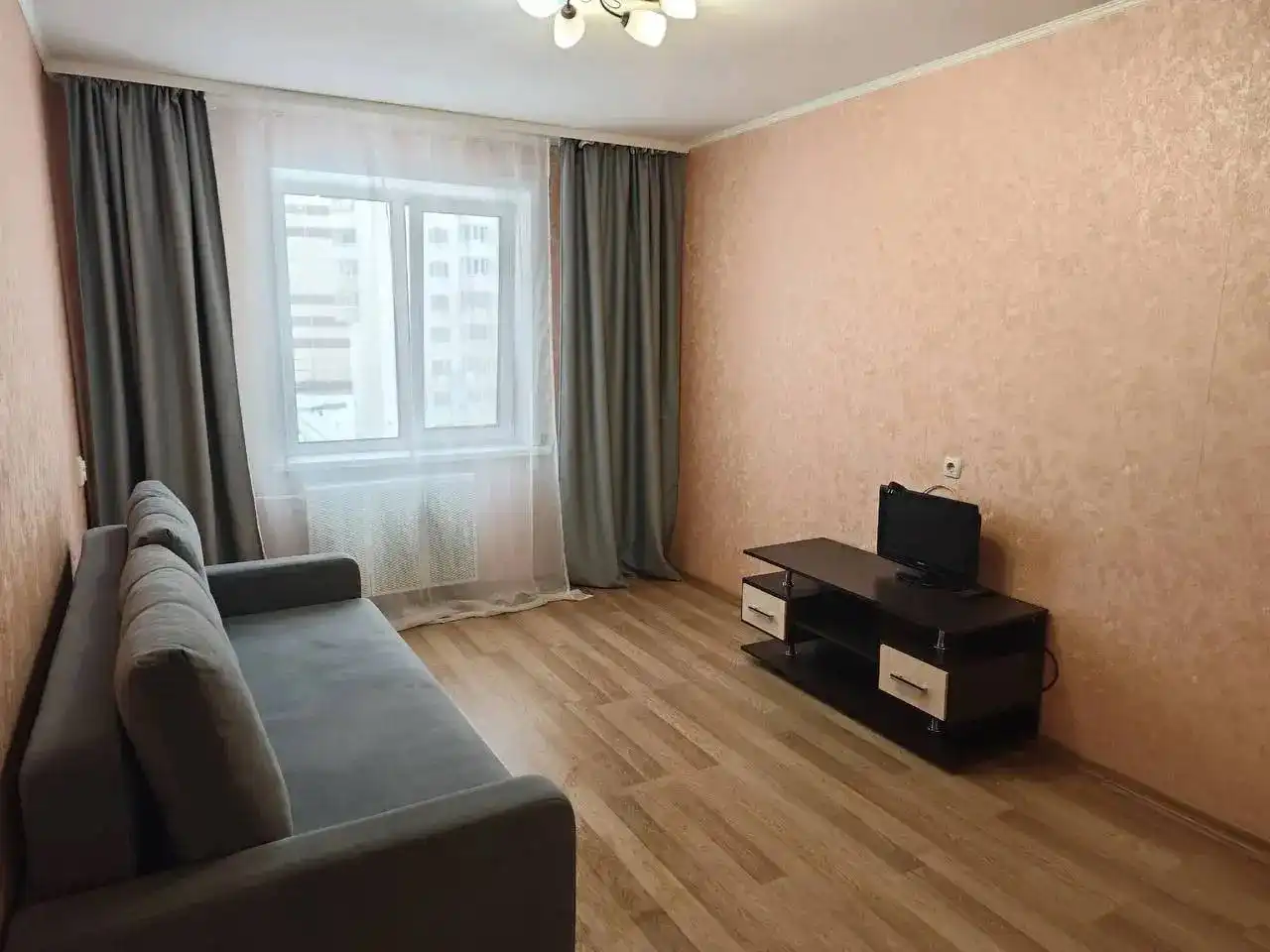 Сдам 1-комнатную квартиру на Ноксинском спуске - Аренда квартир (Недвижимость) в Казань