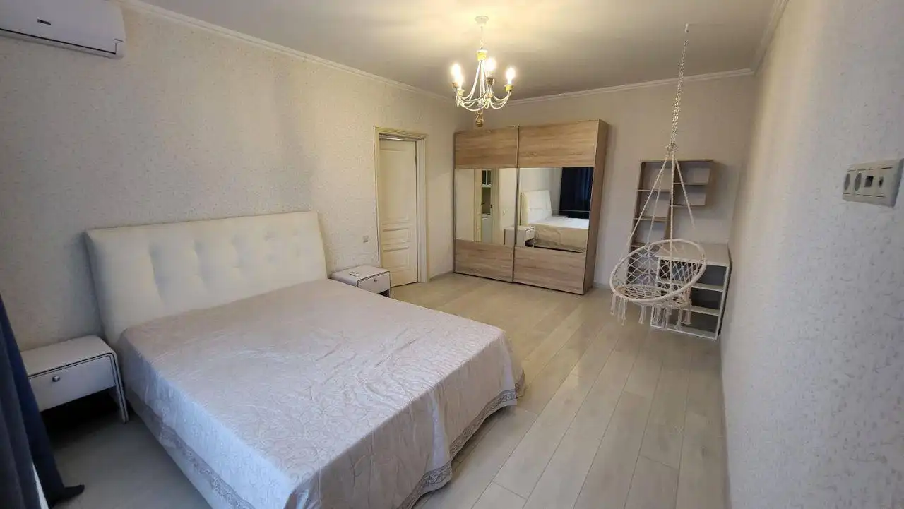 Сдам однокомнатную квартиру 38 м2 на Зинина 1 - Аренда квартир (Недвижимость) в Казань