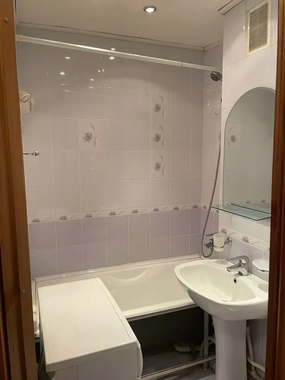 Ищу соседку в двухкомнатную квартиру - Аренда квартир (Недвижимость) в Казань