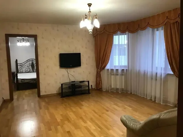 Просторная 3-комнатная квартира у метро Дубравная в тихом районе - Сдача жилья в Казань