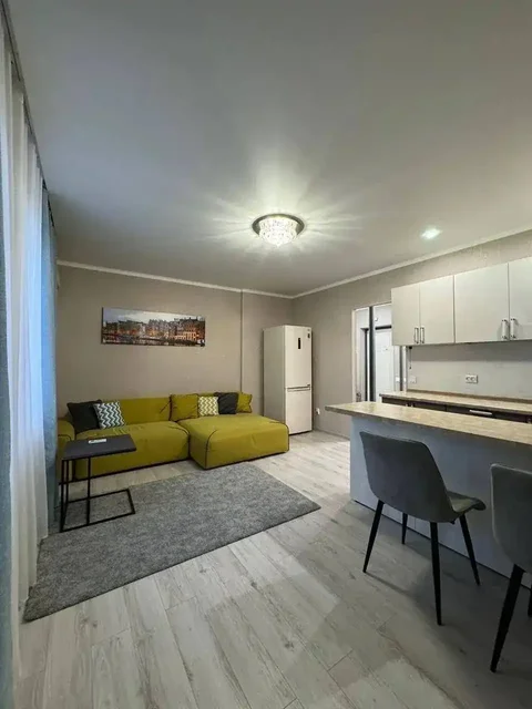 Сдам студию на Раиуса Гареева 103 - Снять в Казань