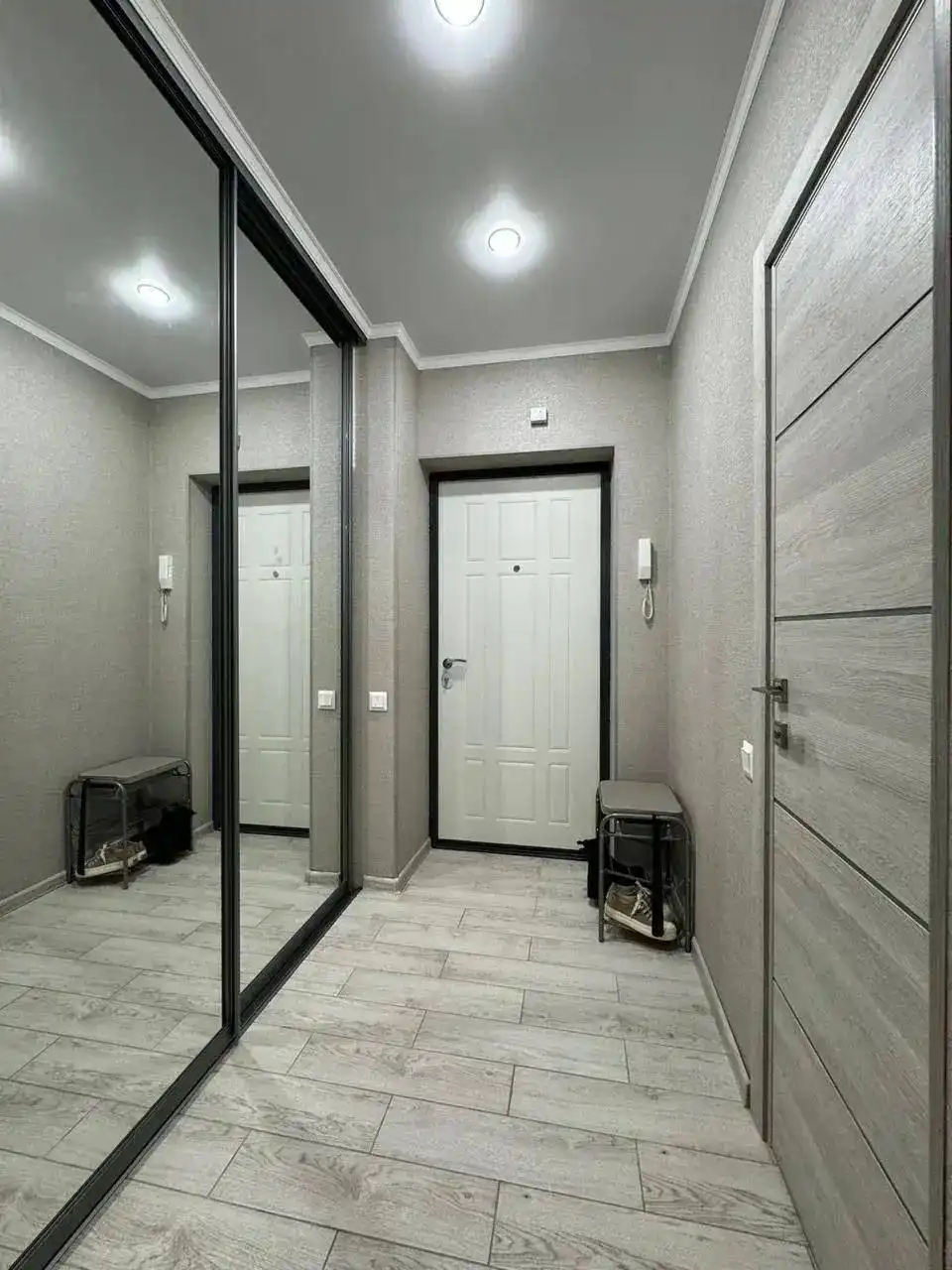 Сдам студию на Раиуса Гареева 103 - Аренда (Недвижимость) в Казань