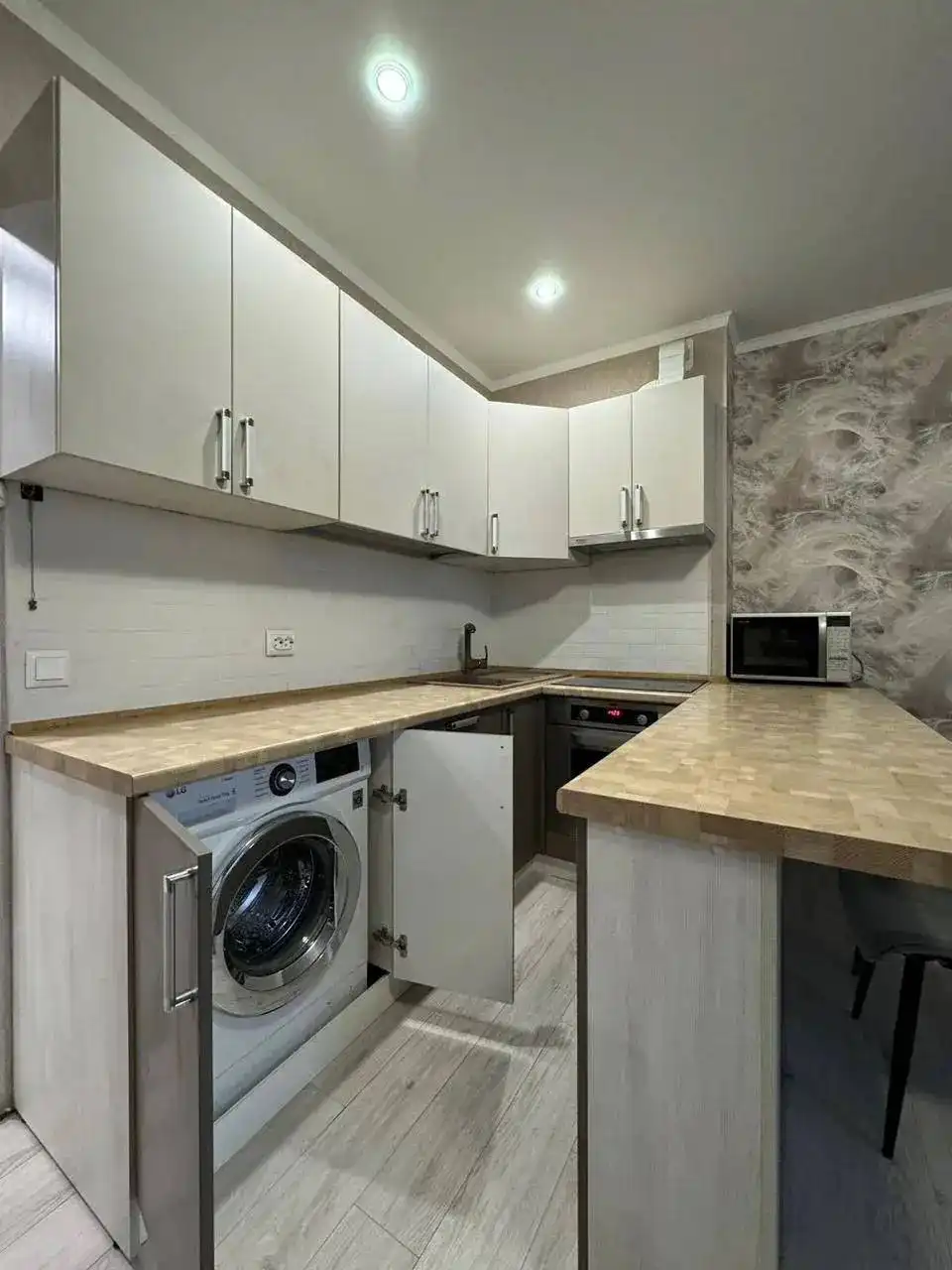 Сдам студию на Раиуса Гареева 103 - Аренда (Недвижимость) в Казань