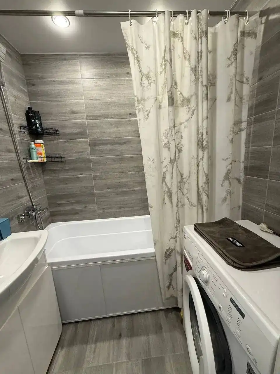 Сдам квартиру на улице Фучика 72 - Сдам (Недвижимость) в Казань