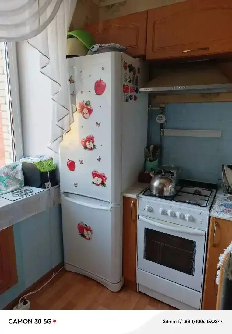 Сдам комнату 10 м² в 3-комнатной квартире - Аренда жилья (Недвижимость) в Казань