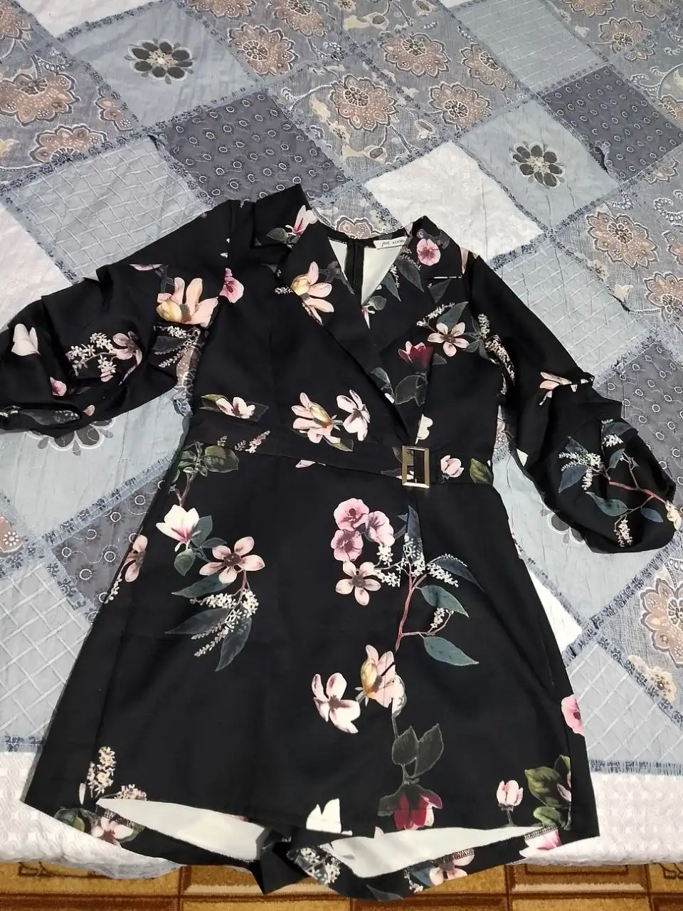 Одежда размер М в Золотом Квартале