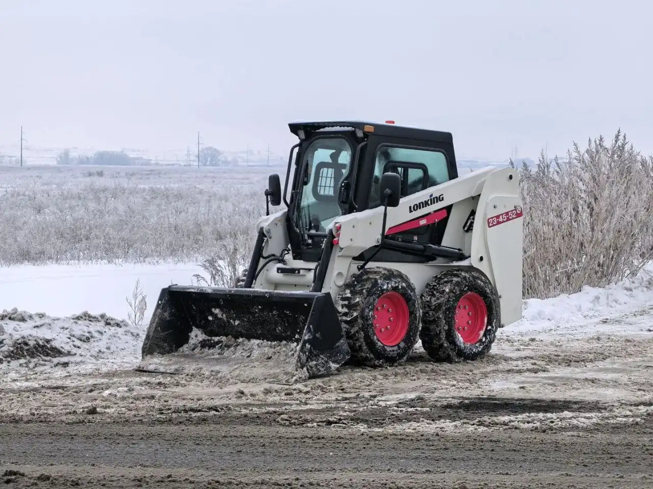 Услуги по уборке снега в Нежинке