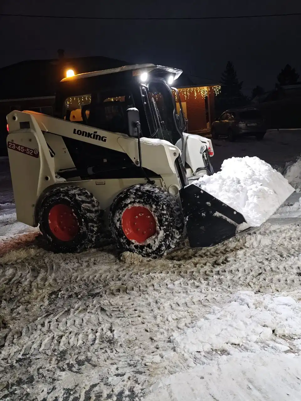 Чистка и уборка снега - Уборка снега (Услуги) в Нежинка