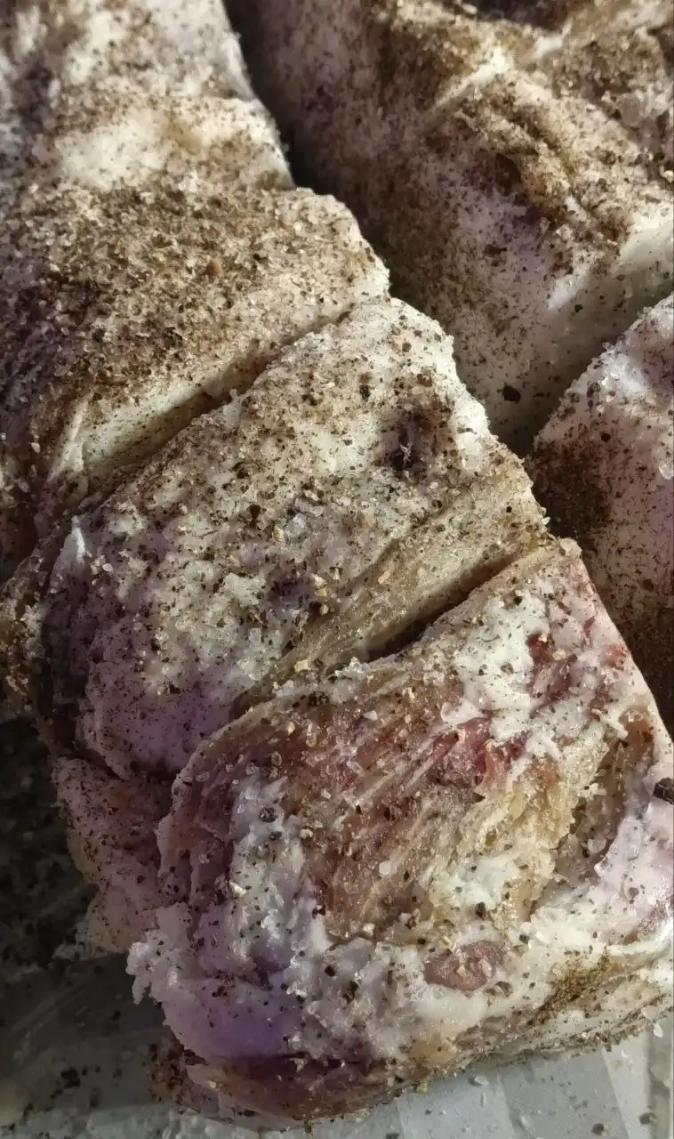 Домашнее сало сухой посол с чесноком и перцем - Продукты питания (Барахолка) в Оренбург
