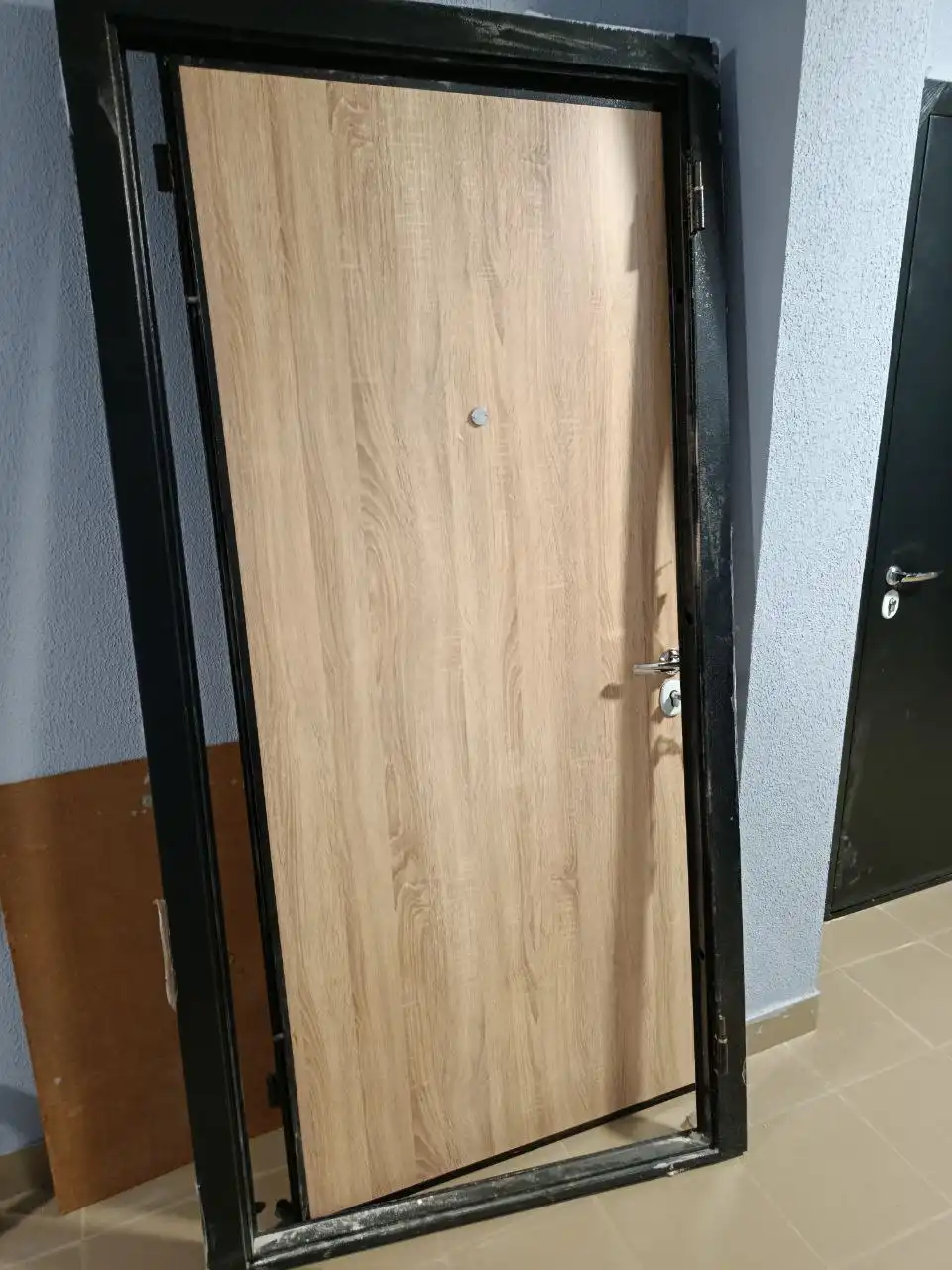 Продам дверь от застройщика - Двери (Для дома и дачи) в Оренбург