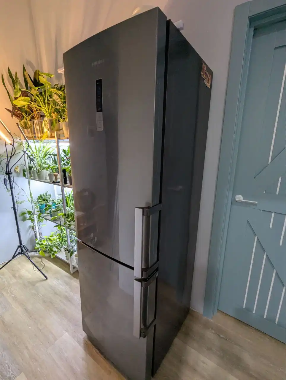 Холодильник Samsung - Холодильники (Для дома и дачи) в Нежинка