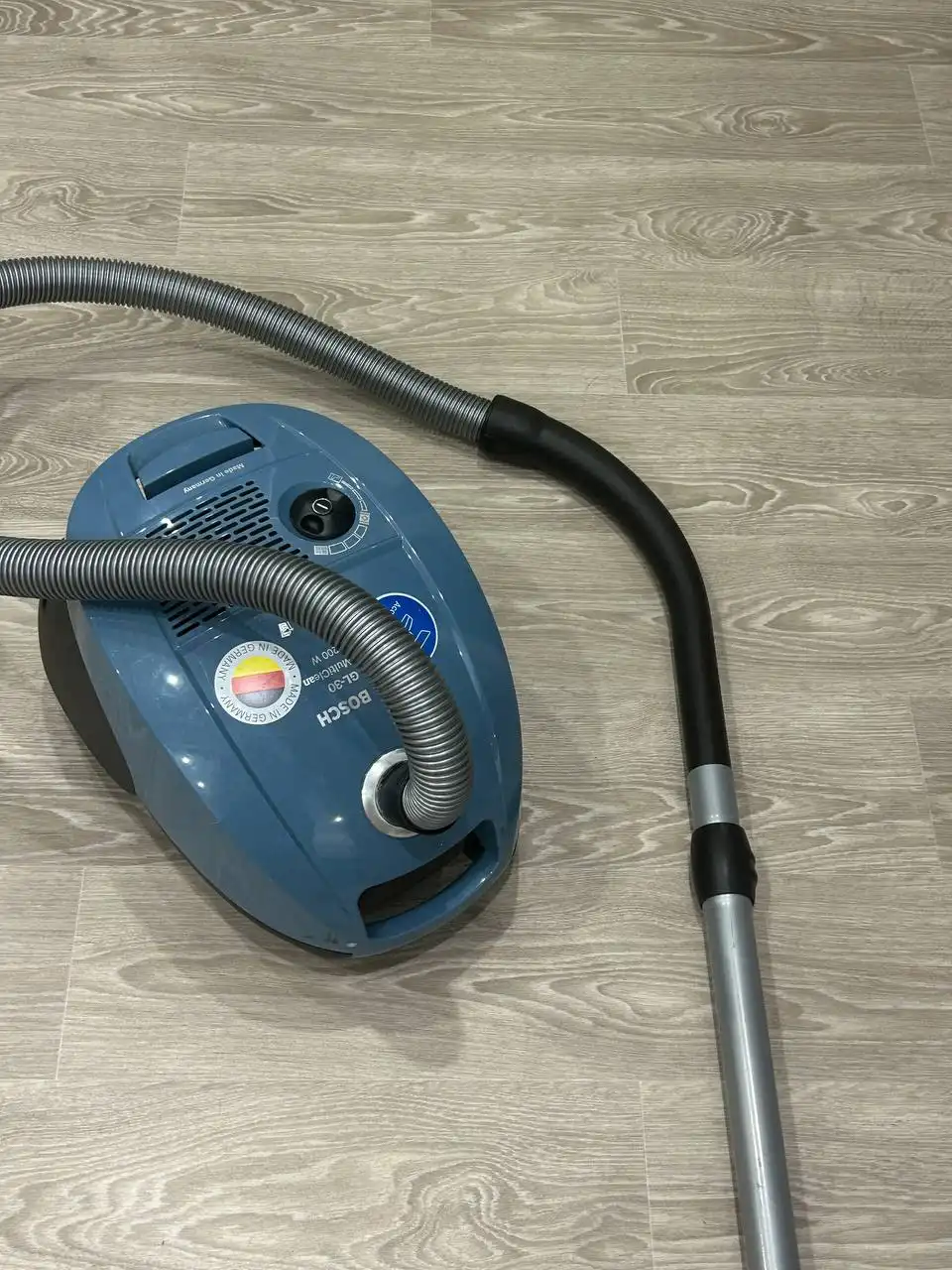 Пылесос б/у с регулировкой мощности - Бытовая техника (Для дома и дачи) в Нежинка