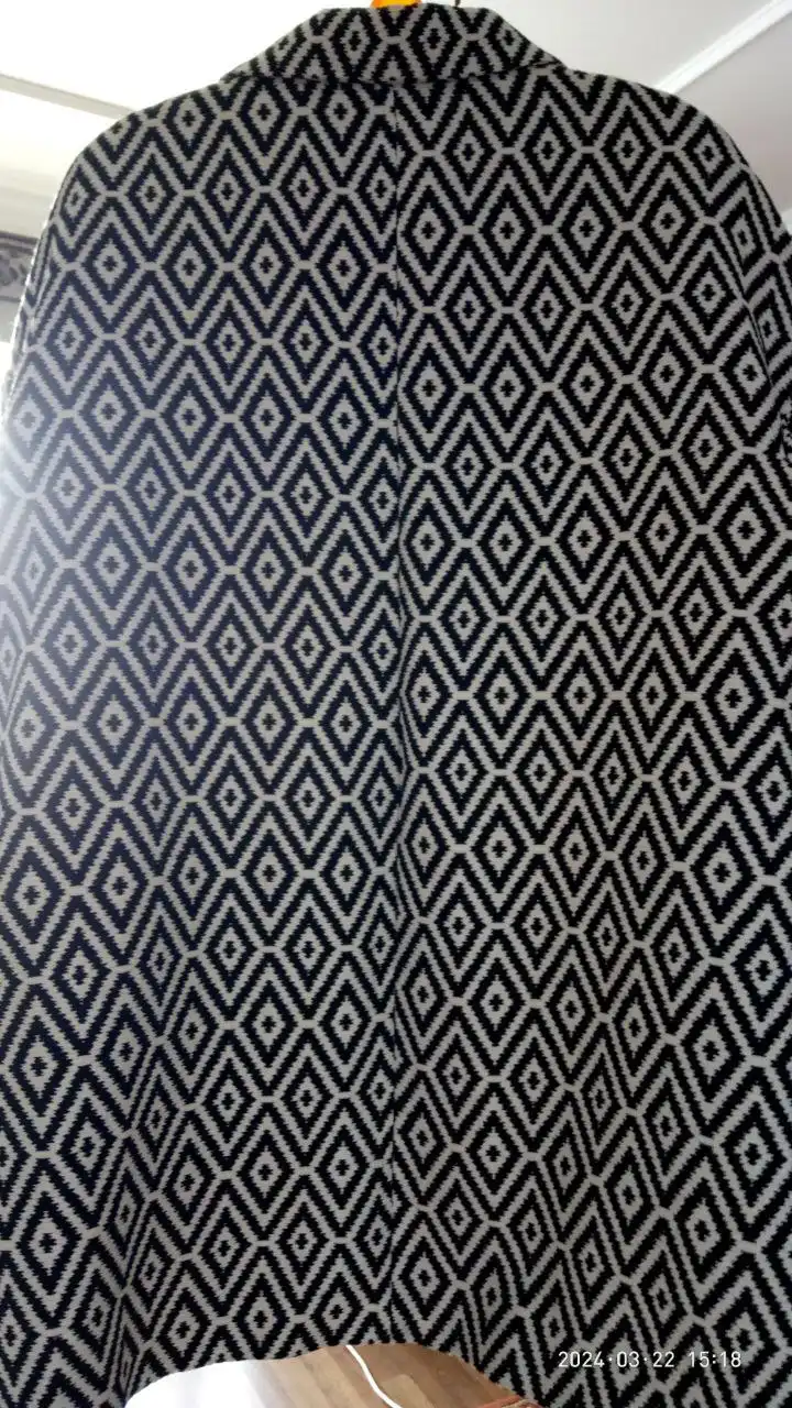 Продам пальто размер 52 - Верхняя одежда (Одежда) в Нежинка