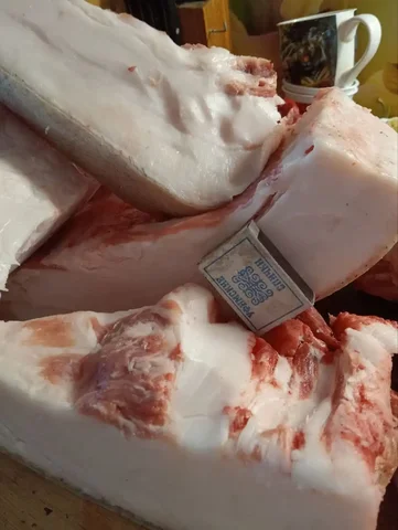 Свежее домашнее сало из Шарлыкского района - Продукты питания в Нежинка
