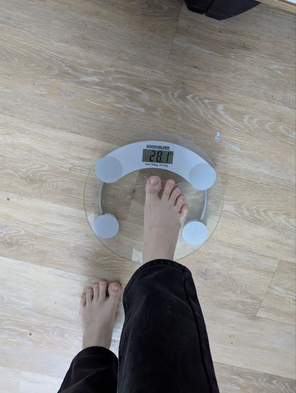 Отдам рабочие весы за шоколадку - Барахолка в Нежинка