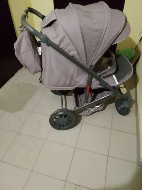 Продам коляску в отличном состоянии - Товары для детей в Оренбург