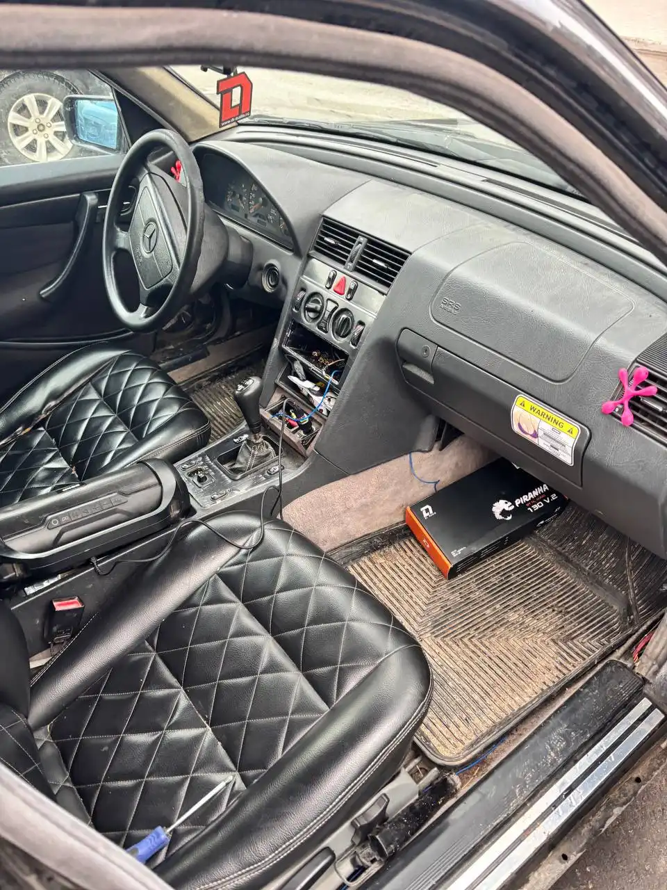 Продажа автомобиля ВАЗ 2102