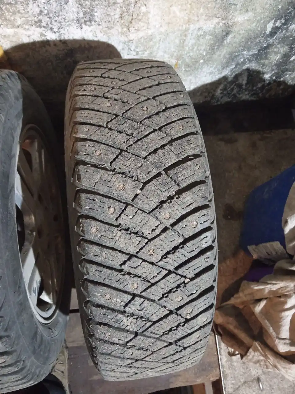 Зимние шины Goodyear для Daewoo Nexia