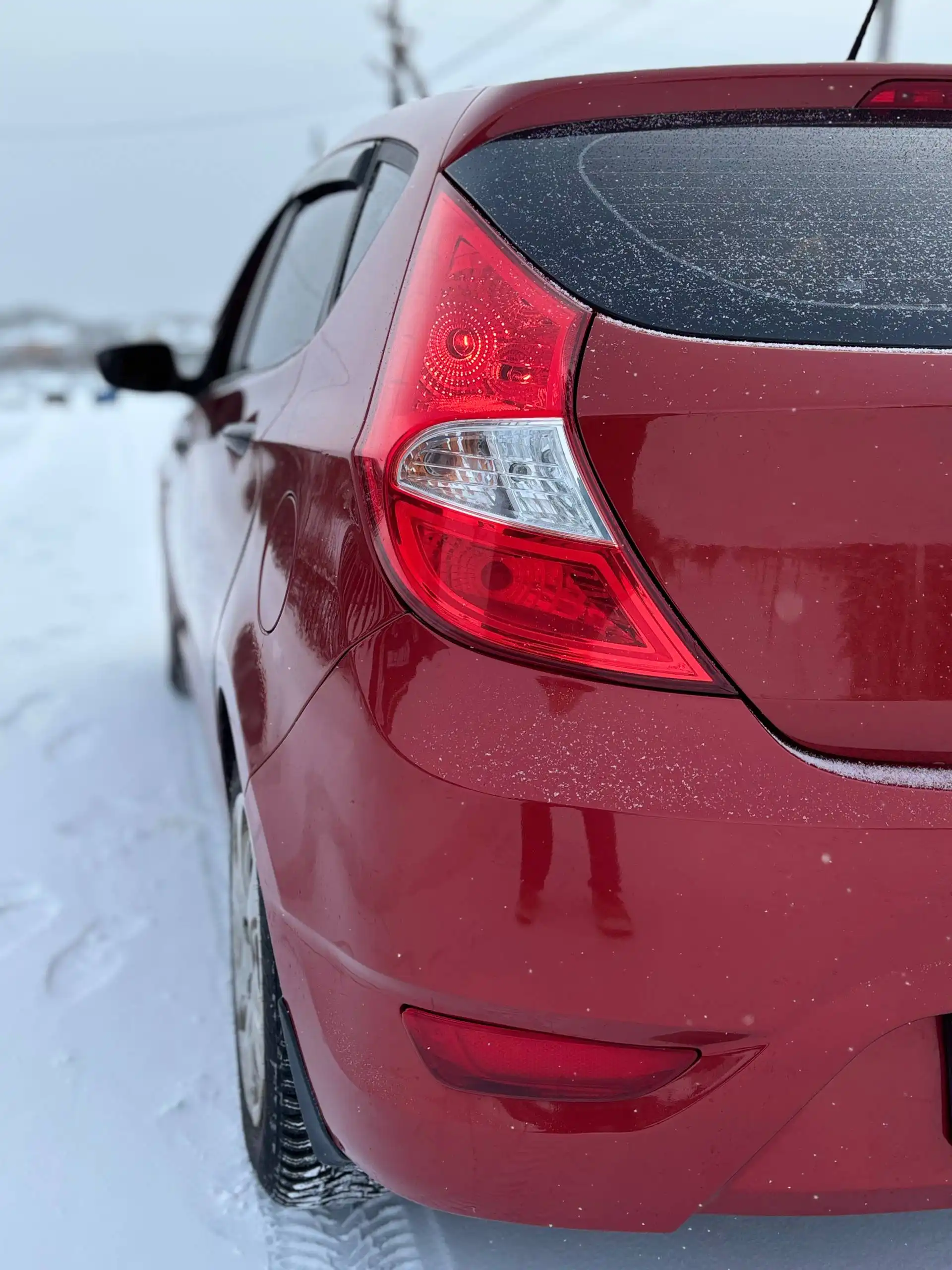 Автомобиль 2014г 1.6л автомат