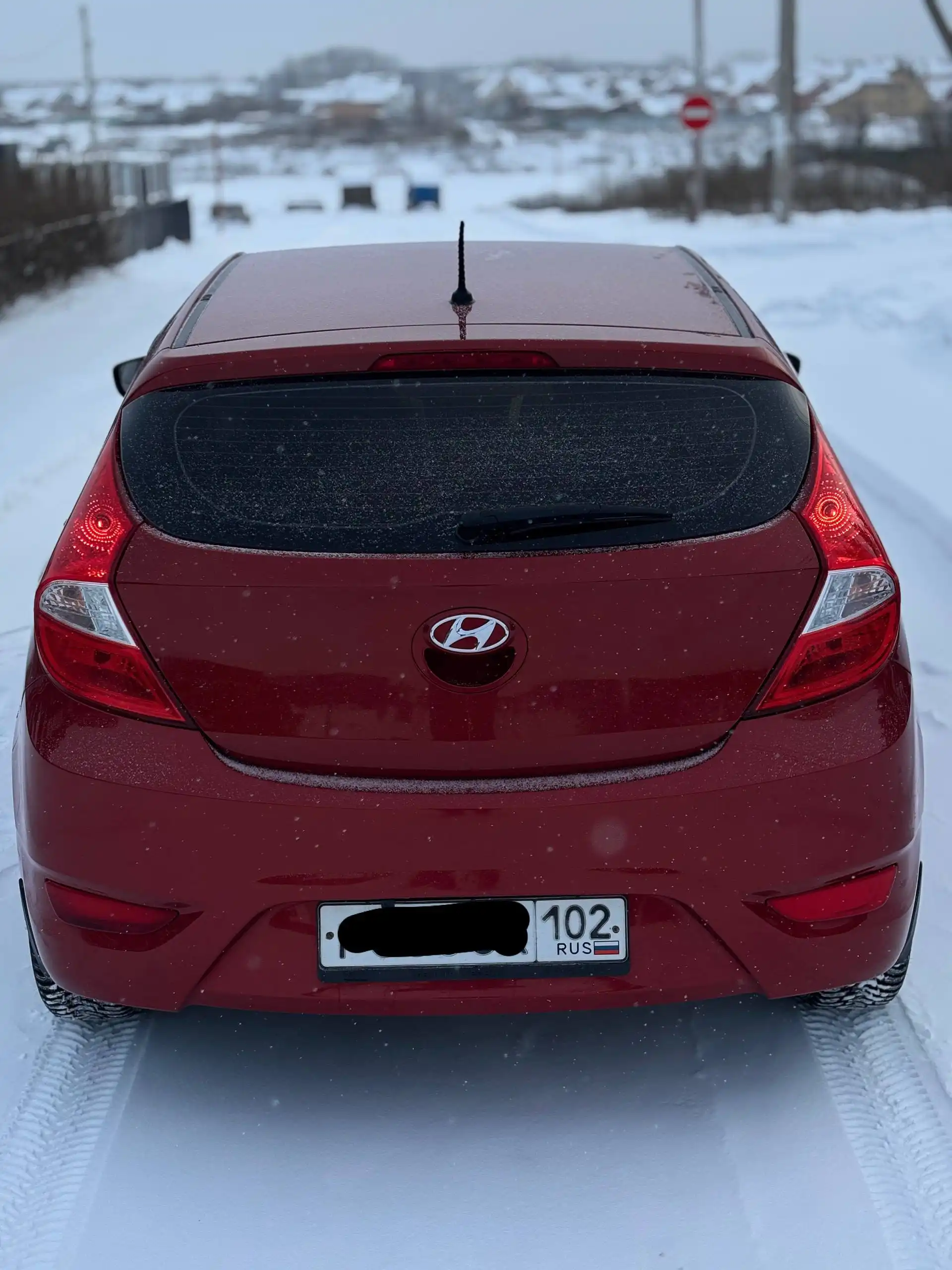 Автомобиль 2014г 1.6л автомат