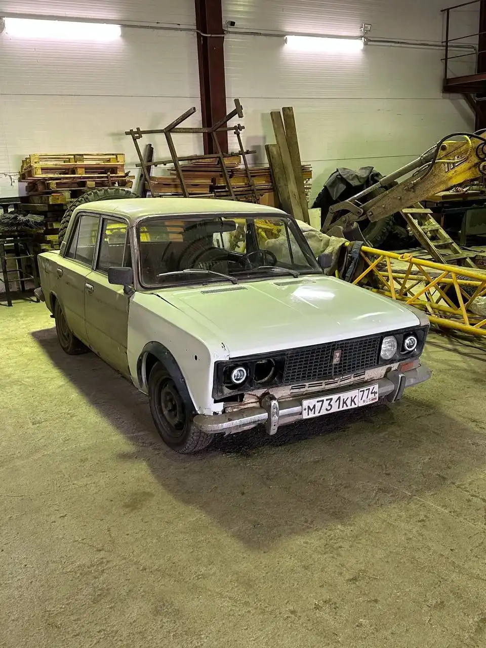 Продам Ваз 2103 на полном ходу