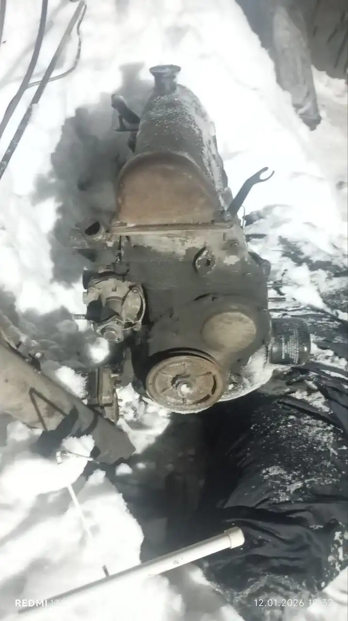 Продажа двигателя и коробки передач для авто - Двигатели и КПП (Запчасти) в Магнитогорск