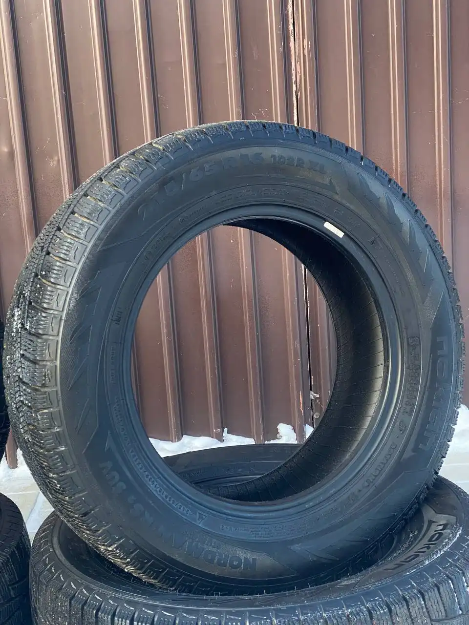 Продажа зимних шин Липа 215/65 R16 - Запчасти (Авто) в Магнитогорск