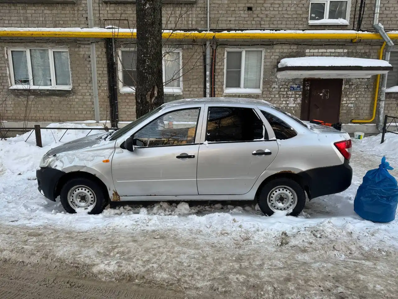 Продажа Лада Гранта 2013 года - Легковые автомобили (Авто) в Магнитогорск