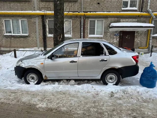 Продажа Лада Гранта 2013 года - Легковые автомобили в Магнитогорск
