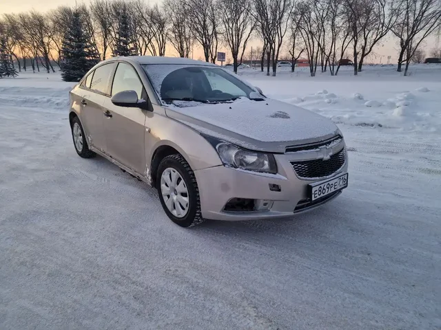 Продажа Chevrolet Cruze 2011 года - Легковые автомобили в Набережные челны