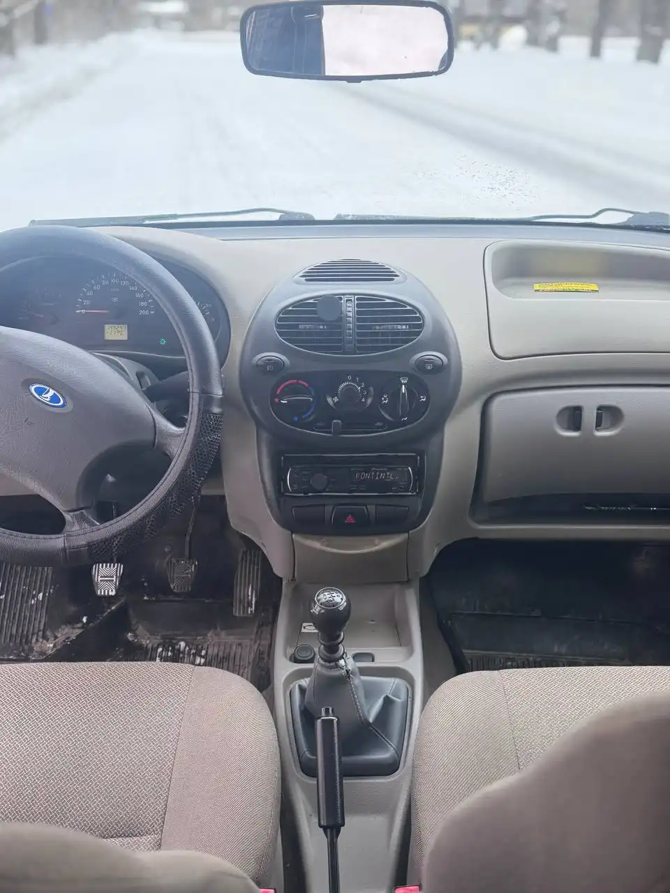 Автомобиль 2011 года с ровными документами на ходу - Авто в Магнитогорск