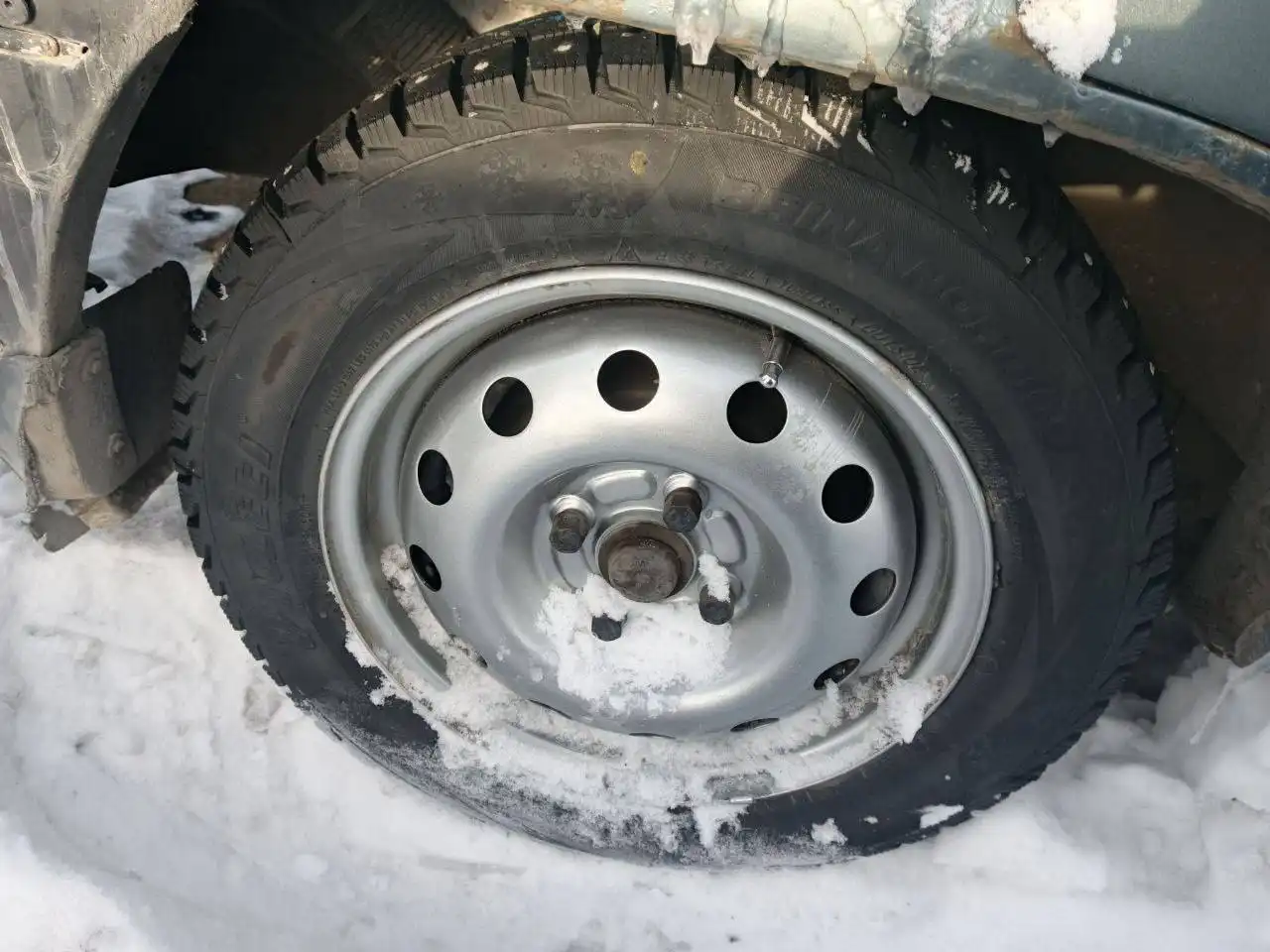 Новые шины R14 - Шины и диски (Запчасти) в Магнитогорск