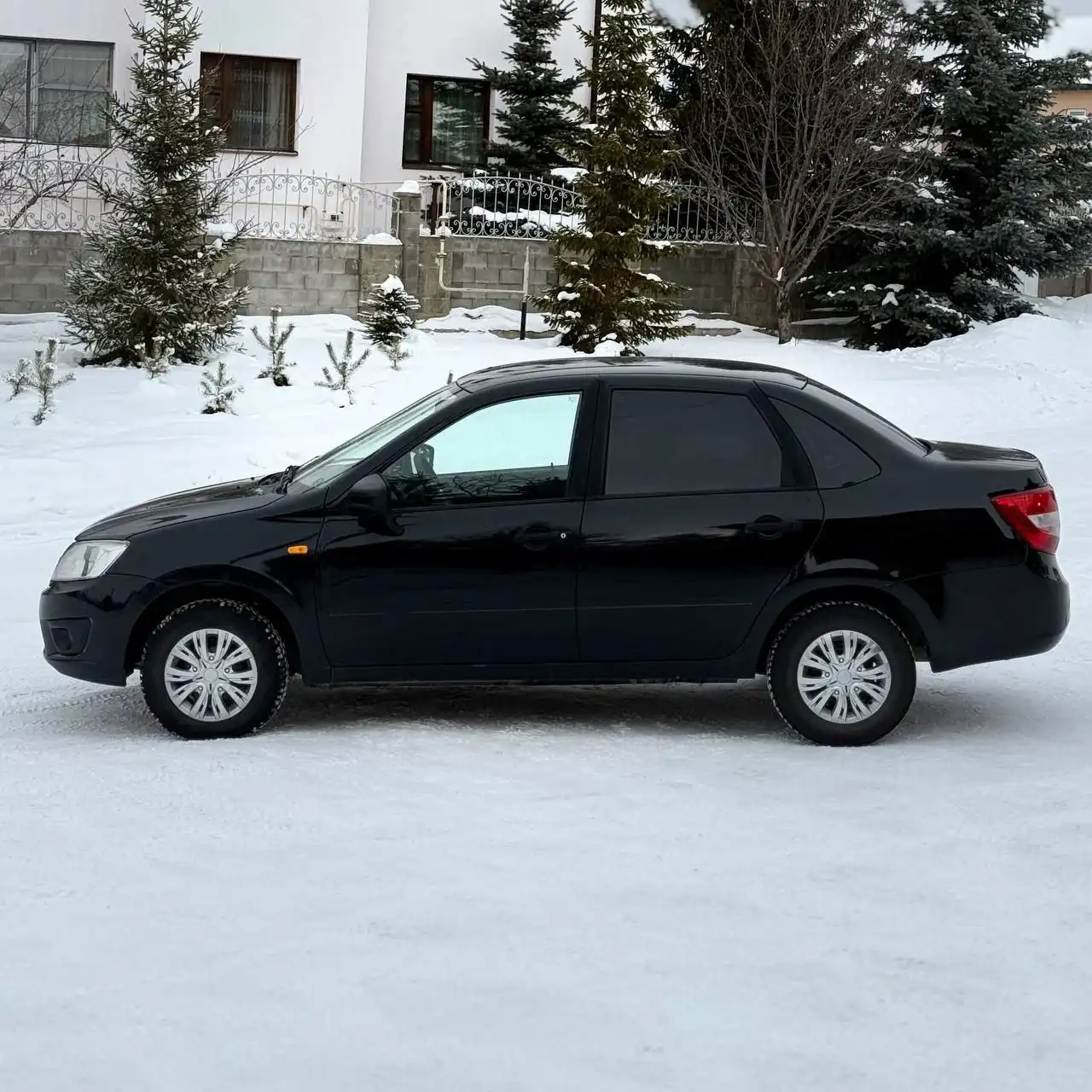 Продам Лада Гранта 2017 года в отличном состоянии - Легковые автомобили (Авто) в Магнитогорск