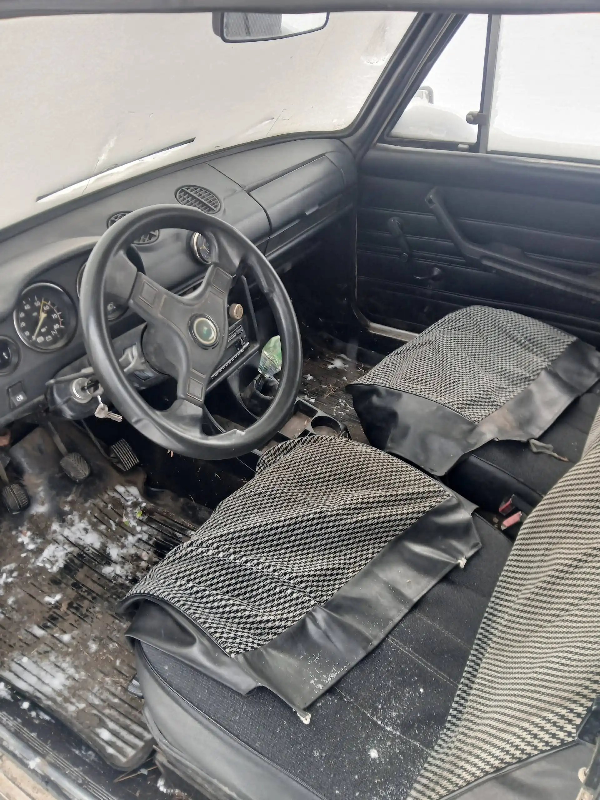 Продажа автомобиля 1996 года - Авто в Магнитогорск